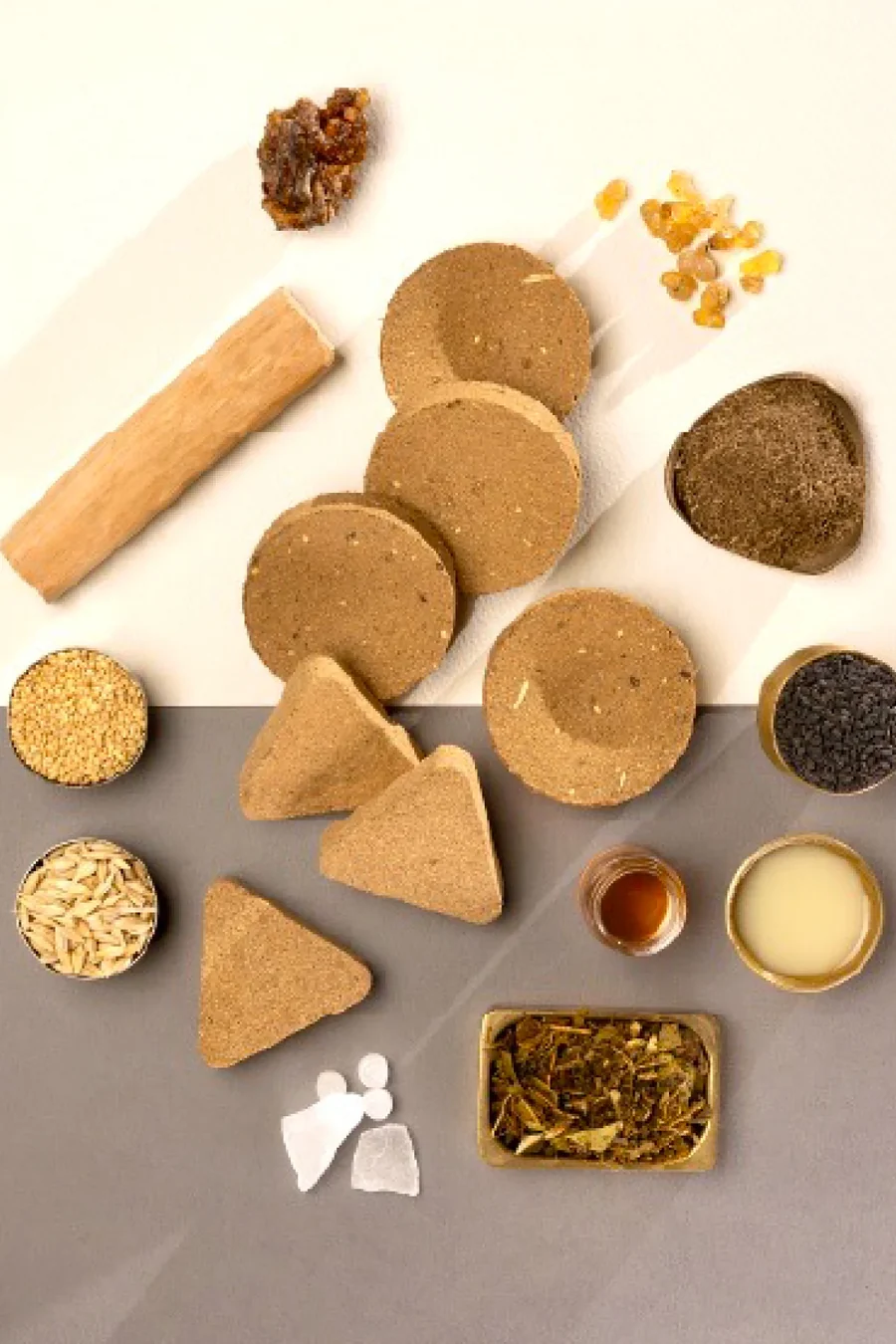 Havan, tikki and powder · Representative photo of the material